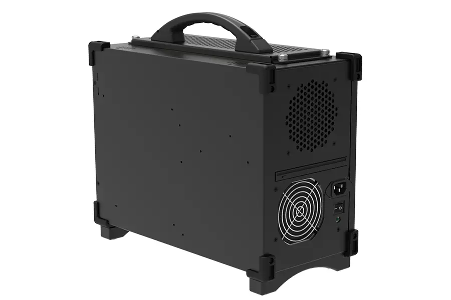 Graphic illustrating MaxVision's commitment to longer lifecycle programs and robust embedded solutions for rugged portable computers.